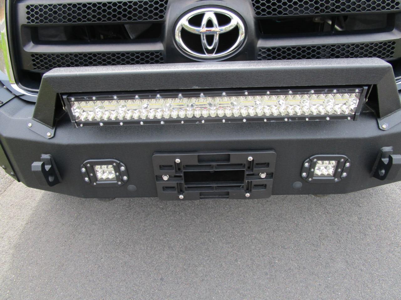 Toyota Tundra Tundra-Grade Double Cab 4.6L 4WD 2013