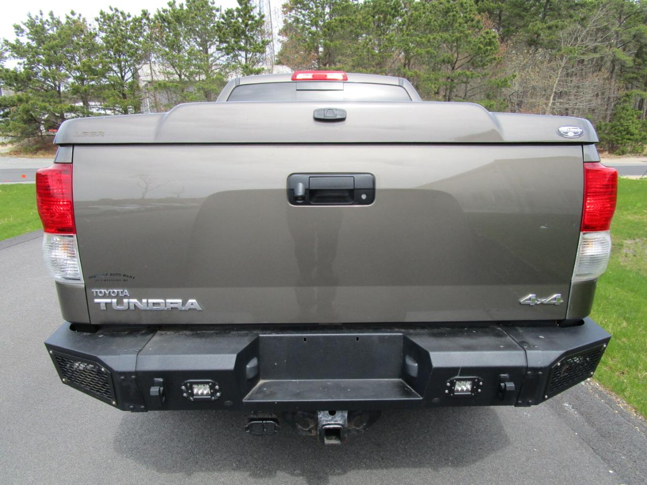 Toyota Tundra Tundra-Grade Double Cab 4.6L 4WD 2013