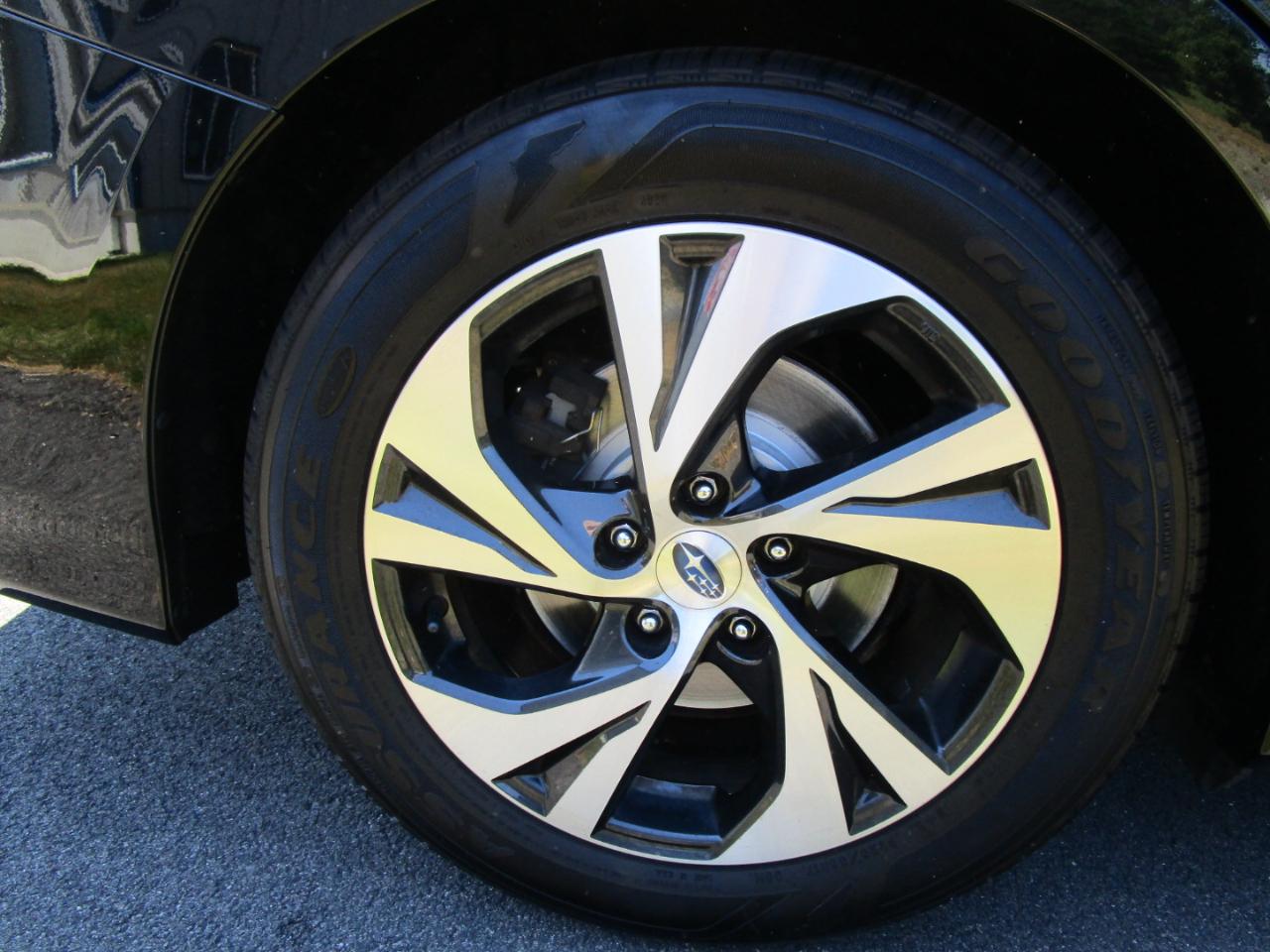 Subaru Legacy Premium 2023