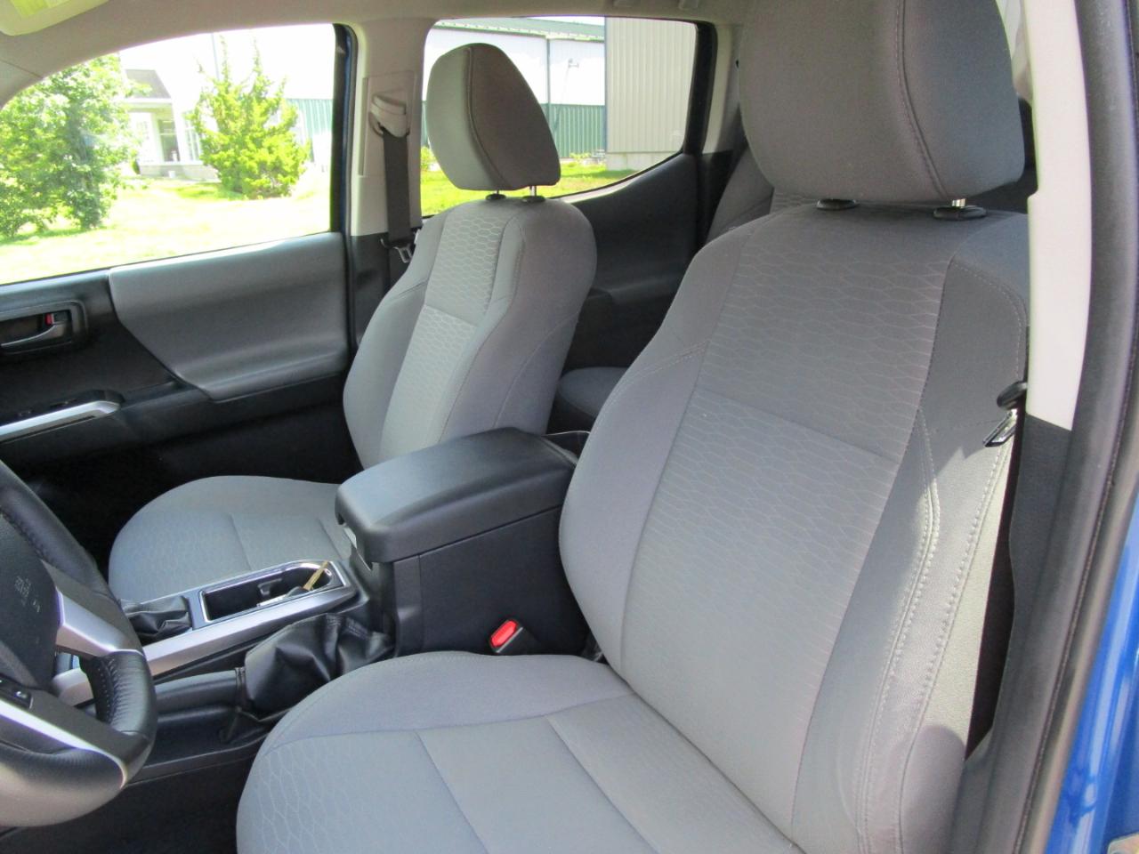 Toyota Tacoma SR5 Double Cab Long Bed V6 6AT 4WD 2017