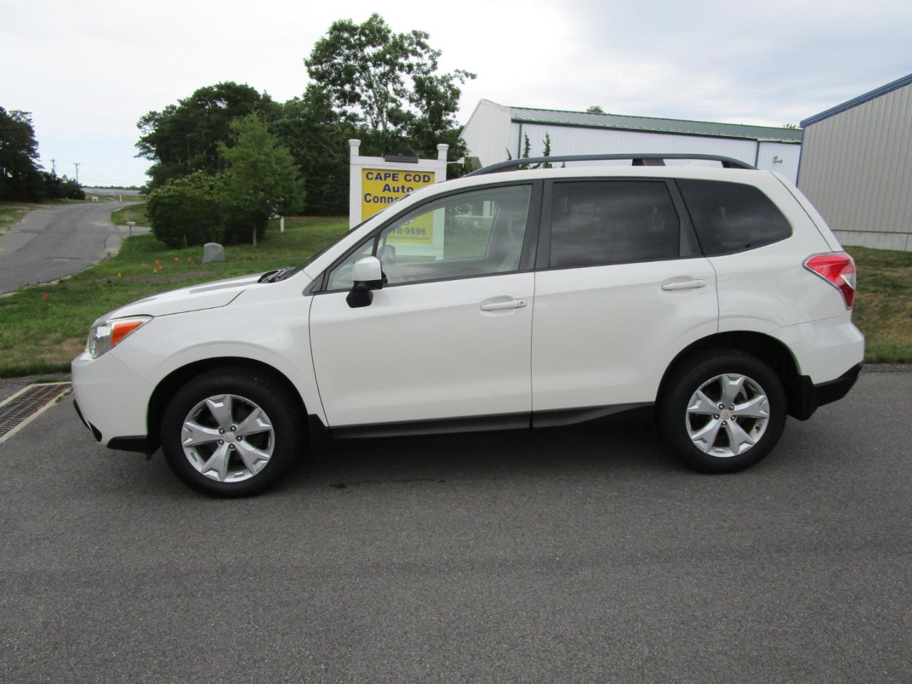 Subaru Forester 2.5i Premium PZEV CVT 2016