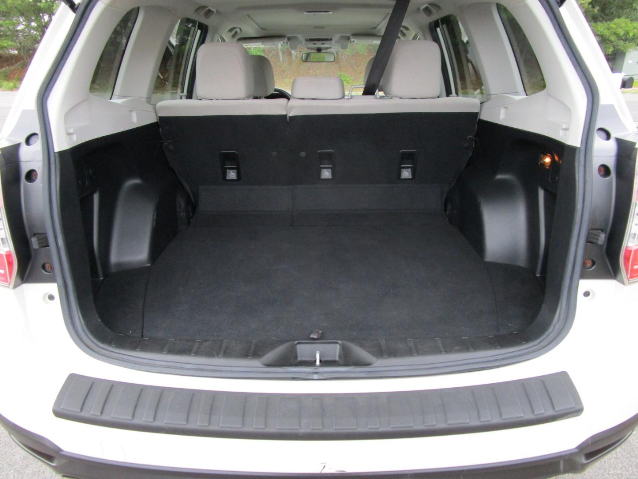 Subaru Forester 2.5i Premium PZEV CVT 2016