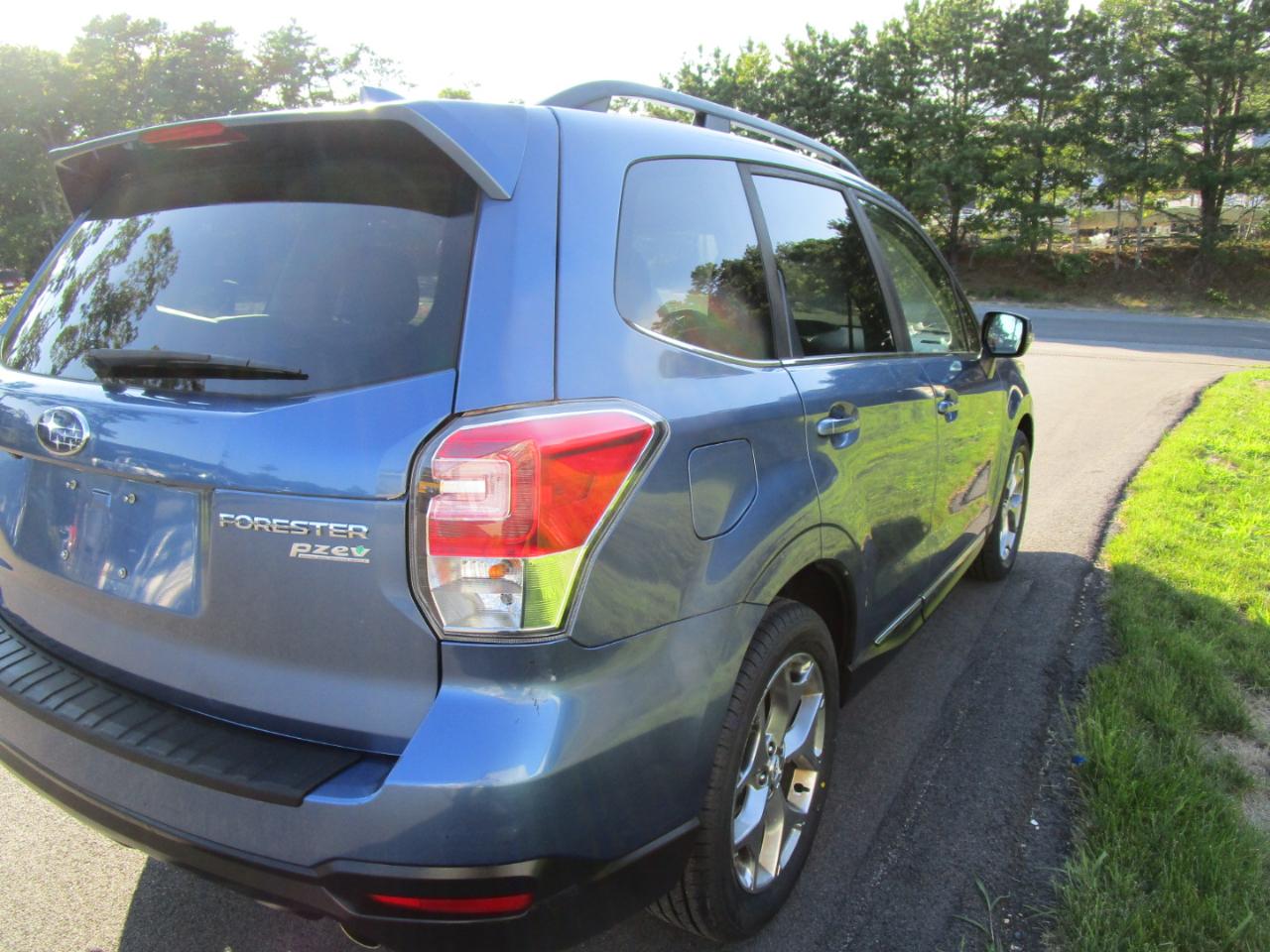 Subaru Forester 2.5i Touring 2017