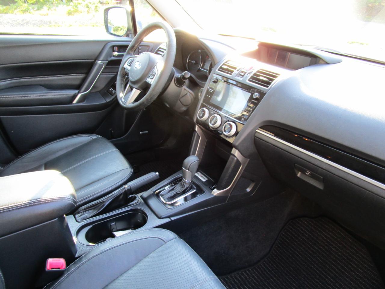 Subaru Forester 2.5i Touring 2017