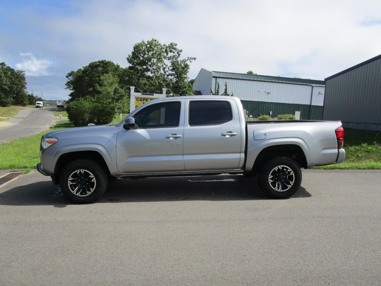 Toyota Tacoma SR5 Double Cab Long Bed I4 6AT 2WD 2018