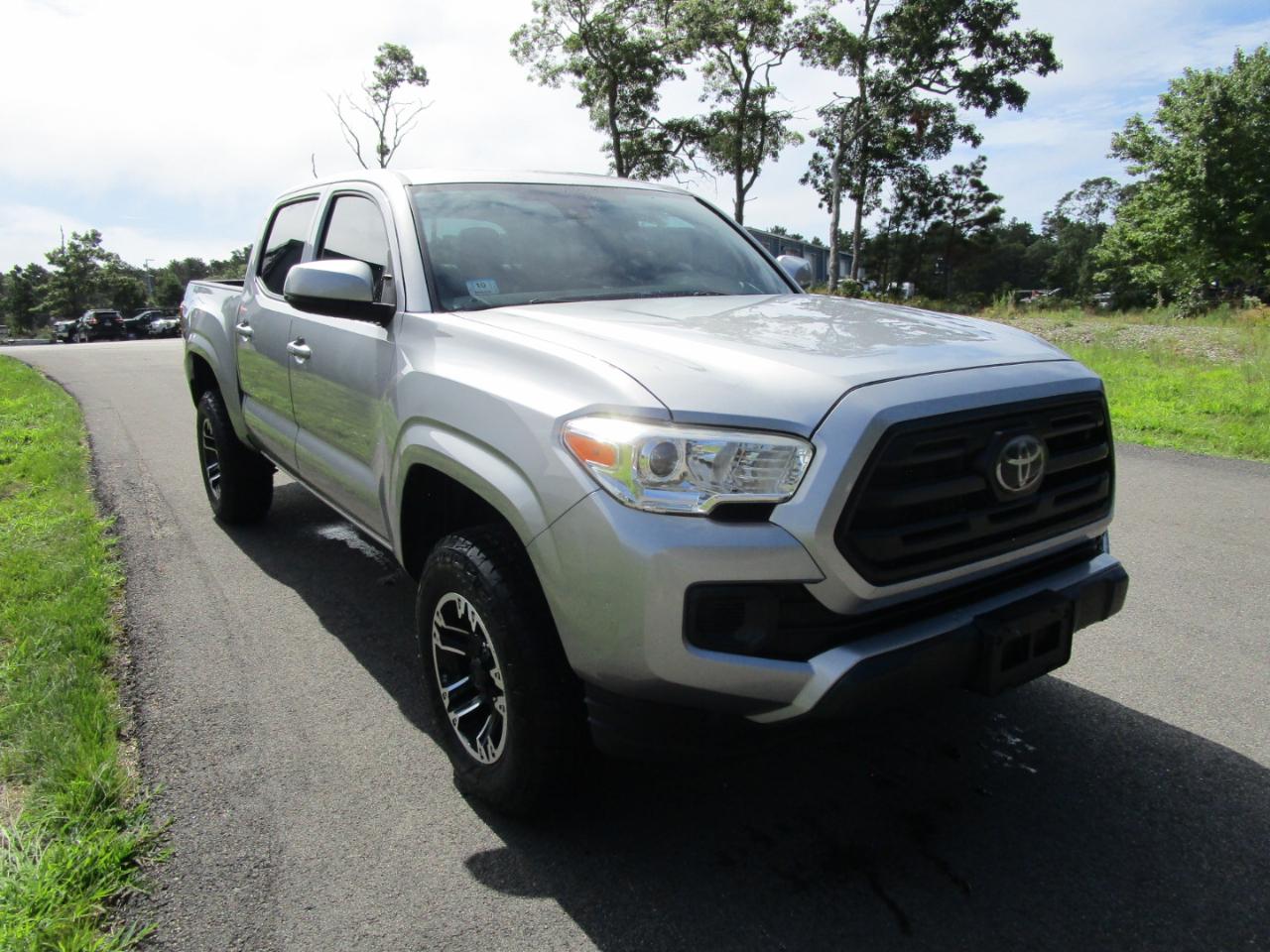 Toyota Tacoma SR5 Double Cab Long Bed I4 6AT 2WD 2018
