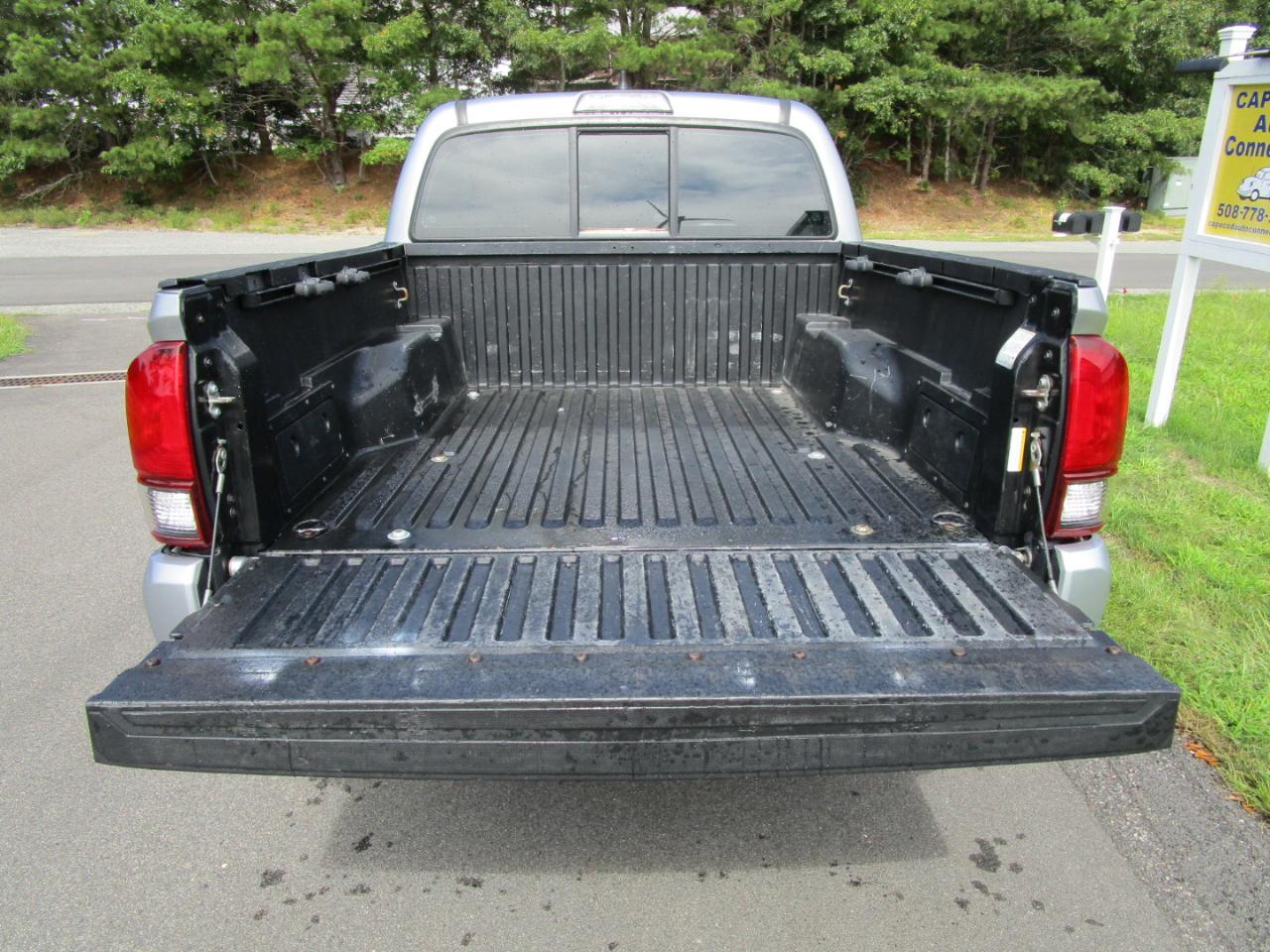 Toyota Tacoma SR5 Double Cab Long Bed I4 6AT 2WD 2018