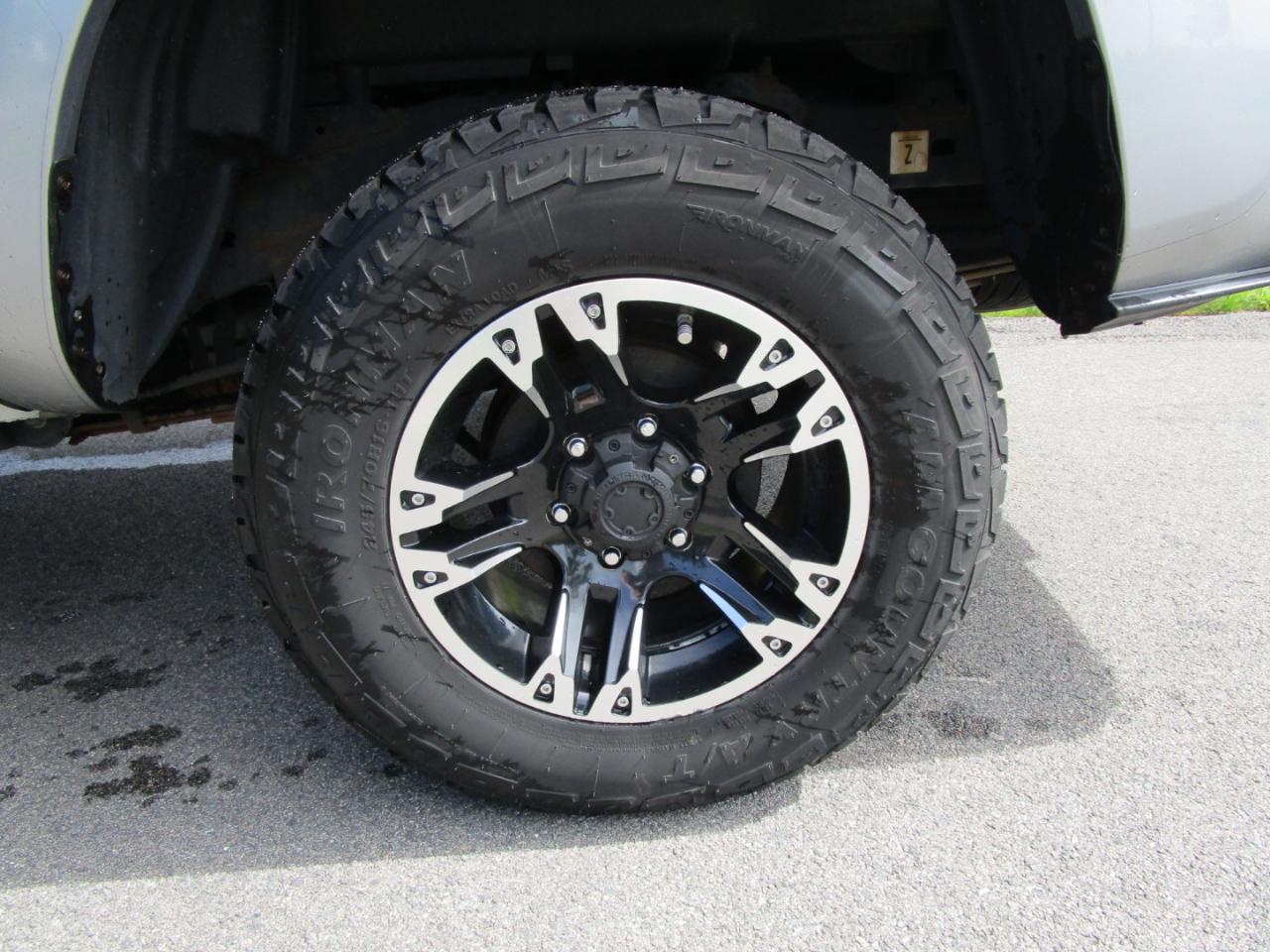 Toyota Tacoma SR5 Double Cab Long Bed I4 6AT 2WD 2018