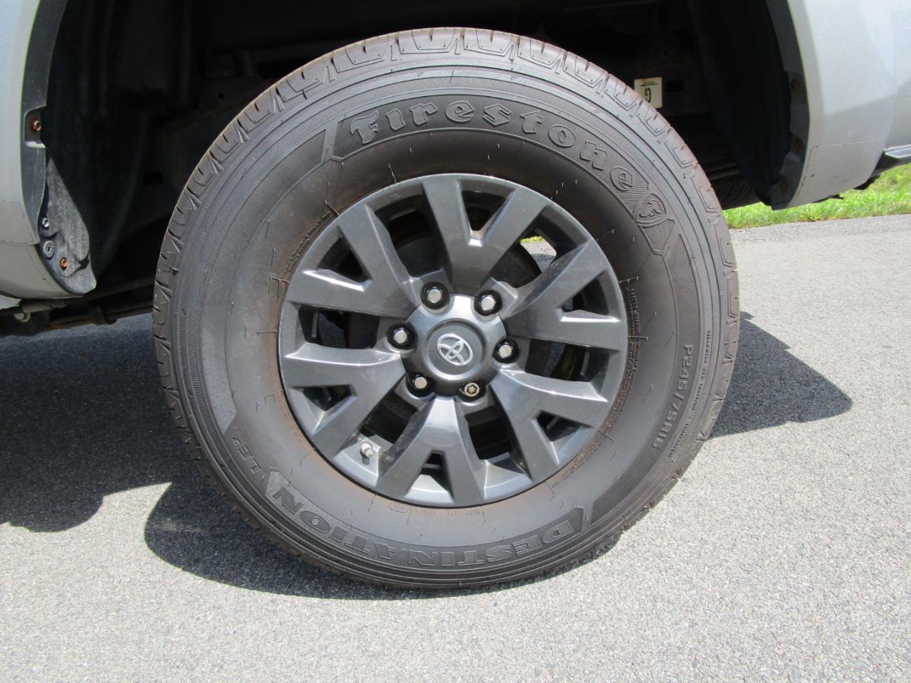 Toyota Tacoma SR5 Double Cab Long Bed V6 6AT 4WD 2021