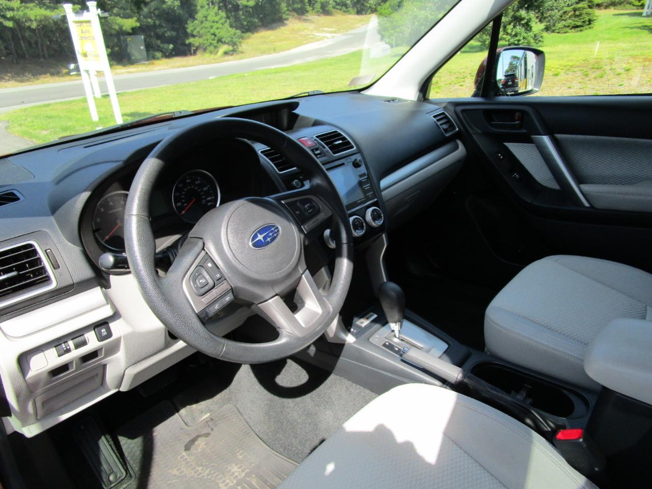 2017 Subaru Forester Premium - Photo 11