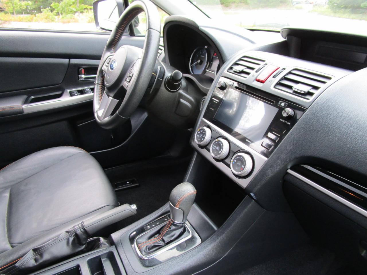 Subaru Crosstrek 2.0i Limited PZEV CVT 2016