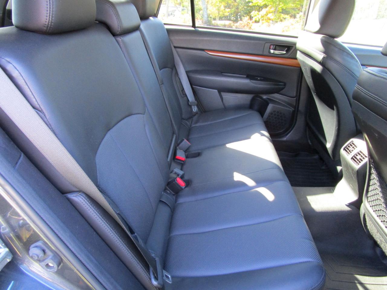 Subaru Outback 3.6R Limited 2013
