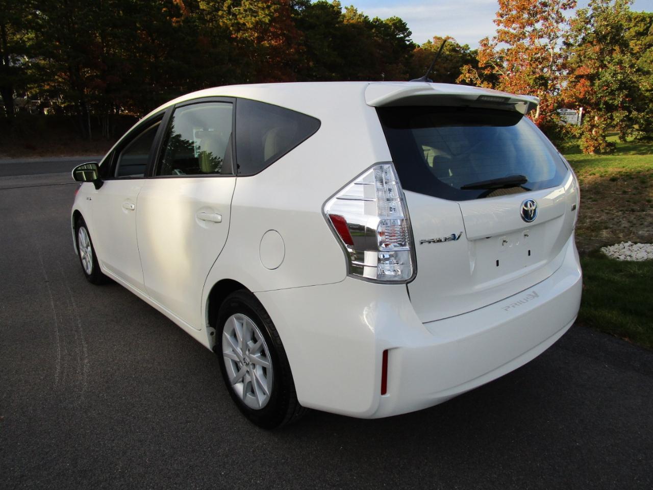 Toyota Prius V Three 2013