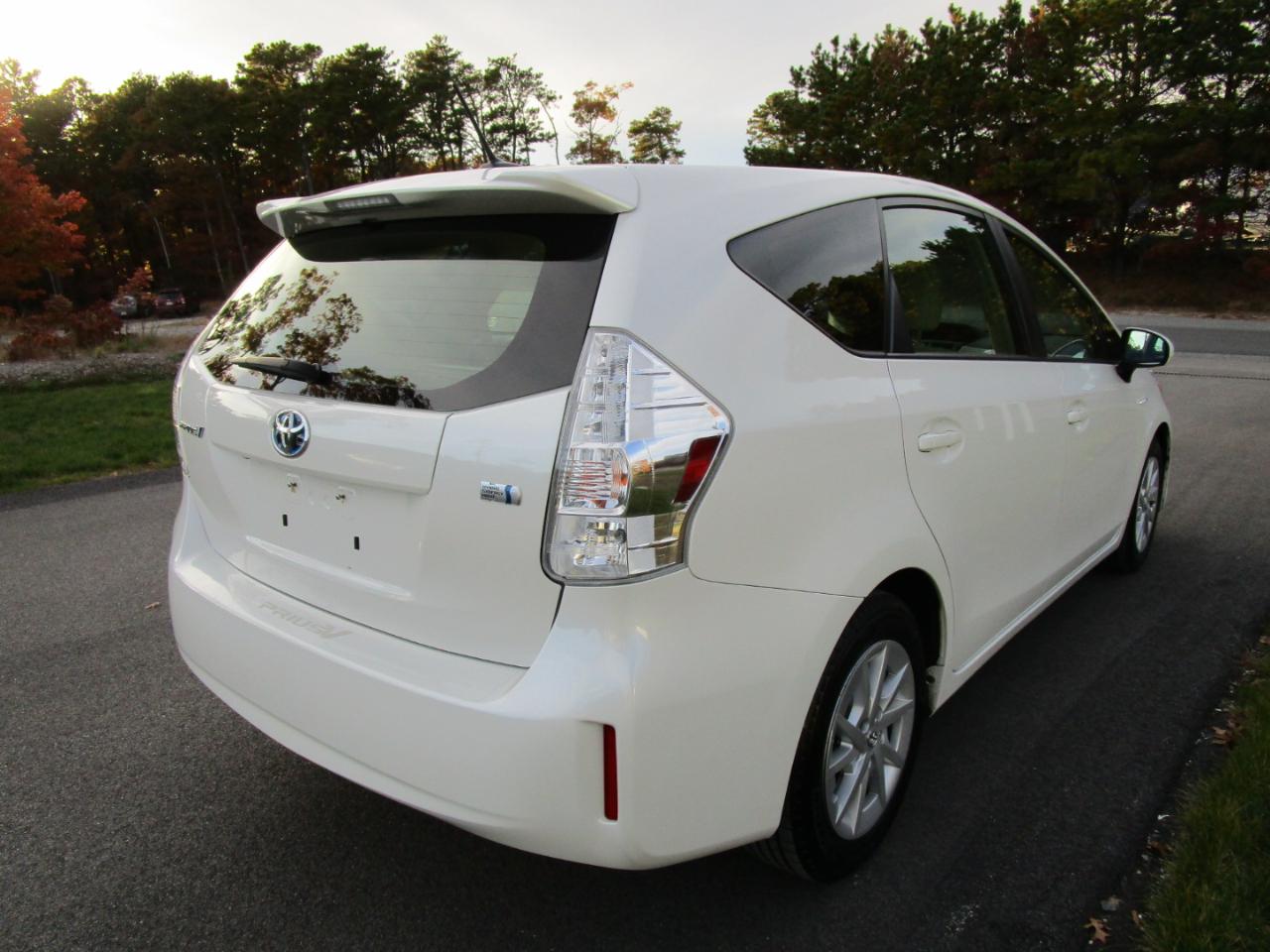 Toyota Prius V Three 2013