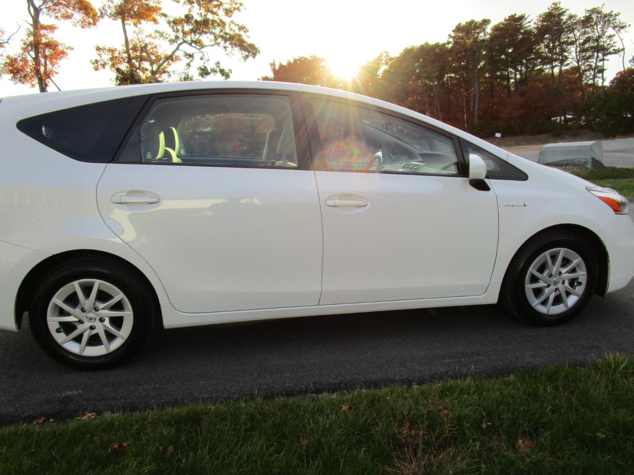 Toyota Prius V Three 2013