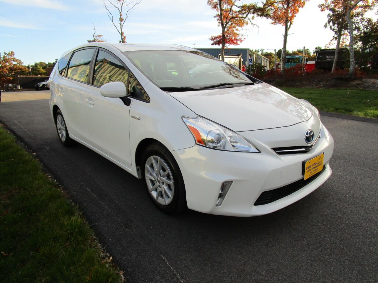 Toyota Prius V Three 2013