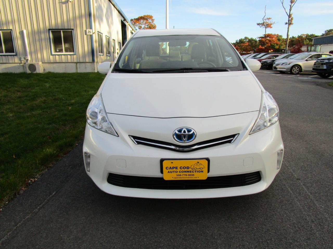 Toyota Prius V Three 2013