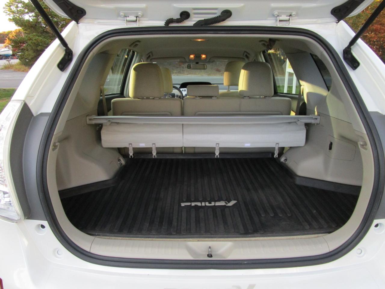 Toyota Prius V Three 2013