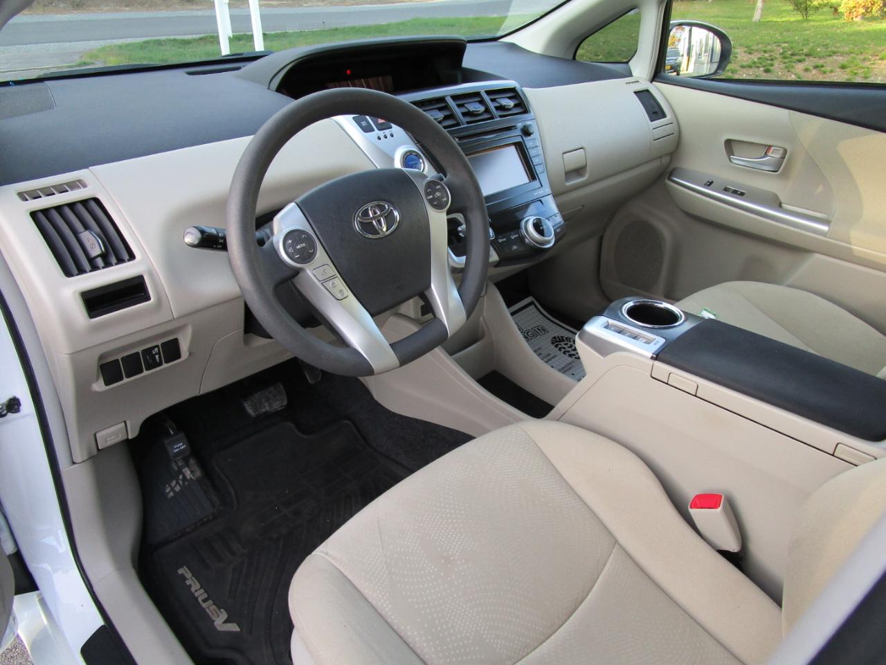 Toyota Prius V Three 2013