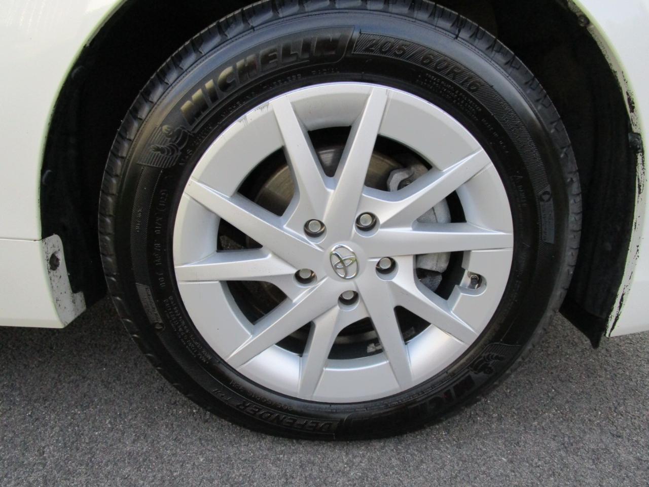Toyota Prius V Three 2013