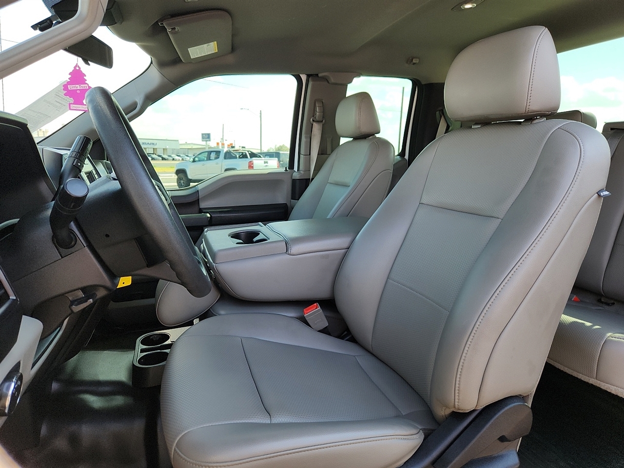 Ford F-150 Lariat SuperCab 8-ft. 4WD 2019 Ford F-150 Lariat SuperCab 8-ft. 4WD 2019