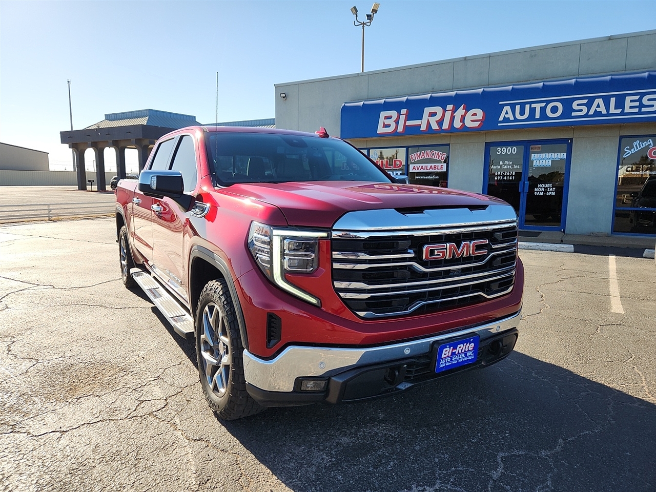 2023 GMC Sierra 1500 SLT Crew Cab 4WD