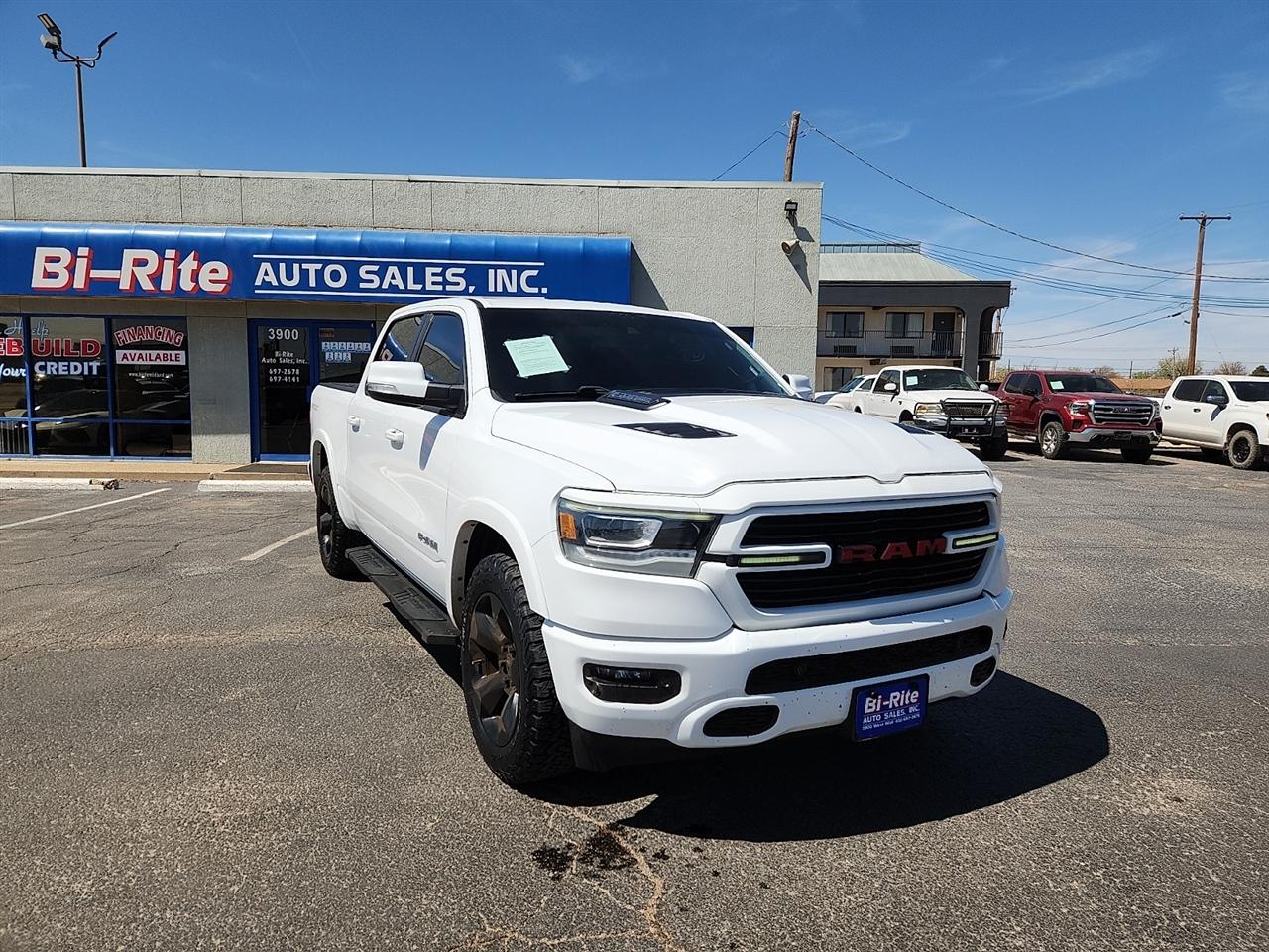 2022 RAM 1500 Laramie Crew Cab SWB 4WD
