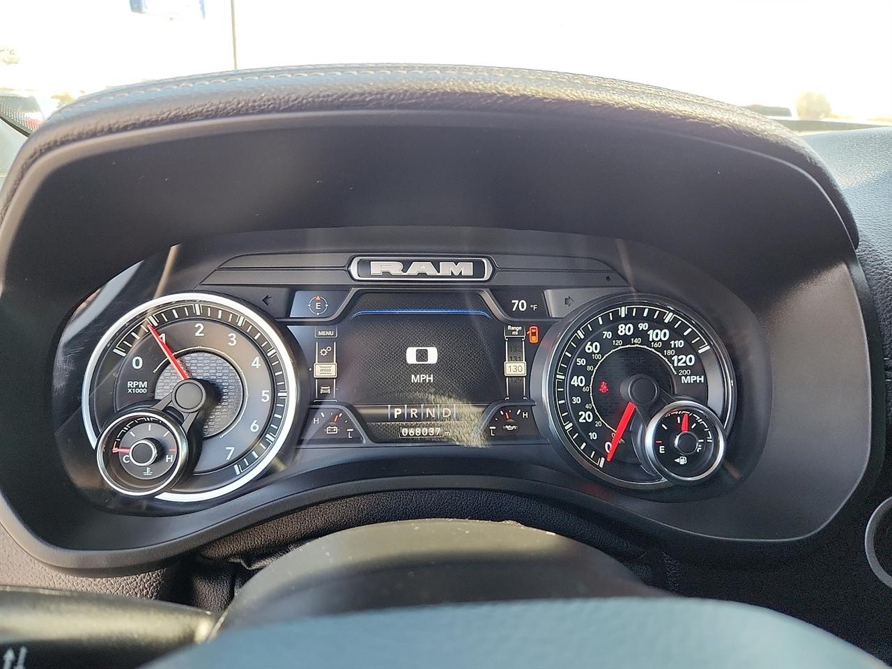 RAM 1500 Laramie Crew Cab SWB 4WD 2022