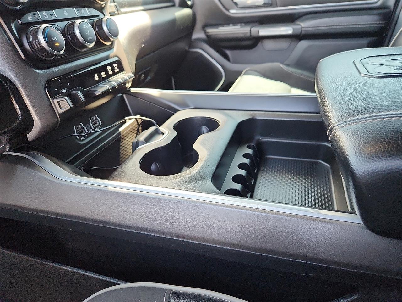 RAM 1500 Laramie Crew Cab SWB 4WD 2022