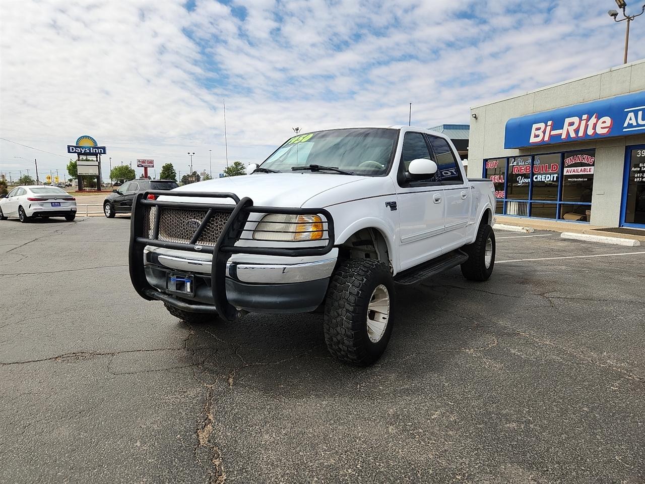 Ford F-150 XLT SuperCrew 2WD 2001