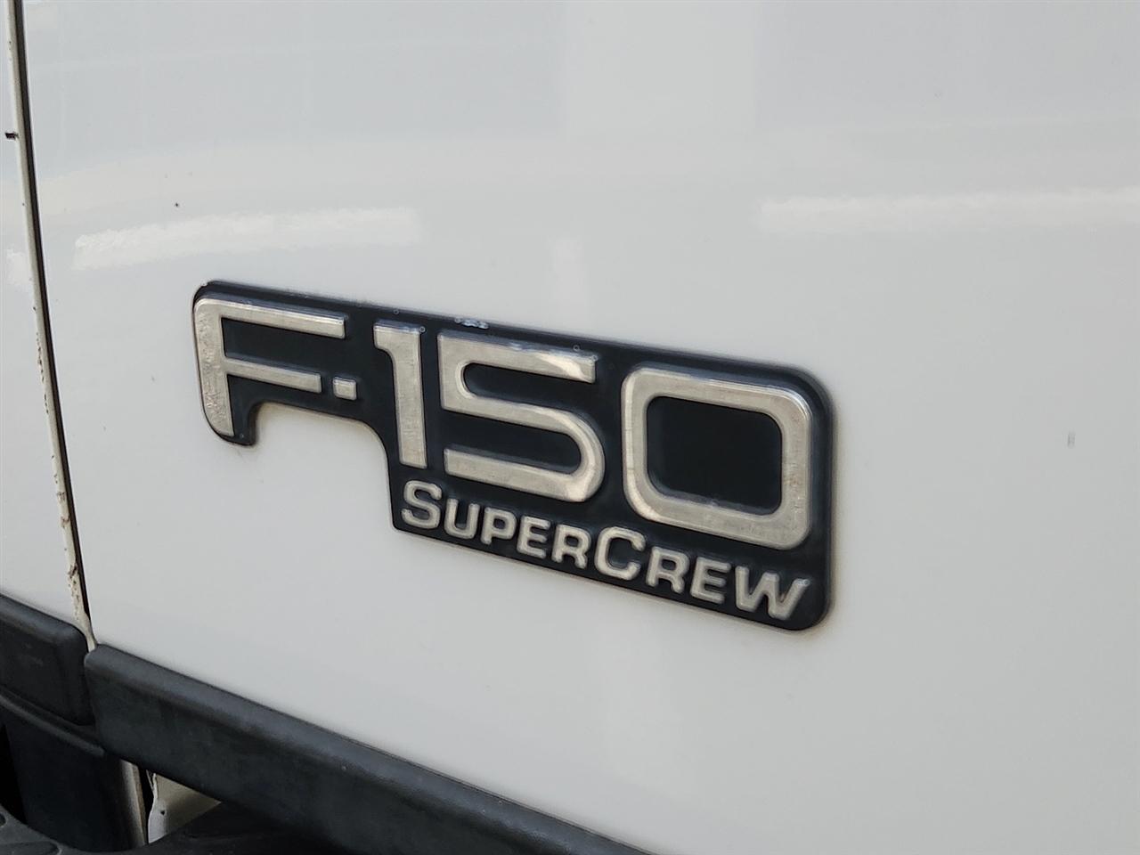 Ford F-150 XLT SuperCrew 2WD 2001