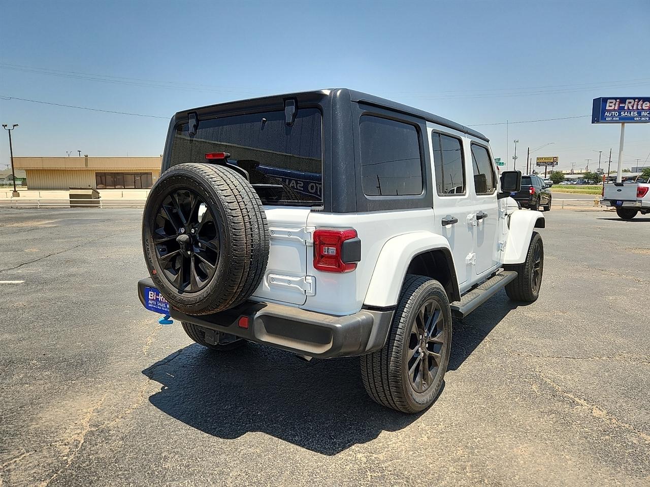 Jeep Wrangler 4xe Unlimited Sahara 2023
