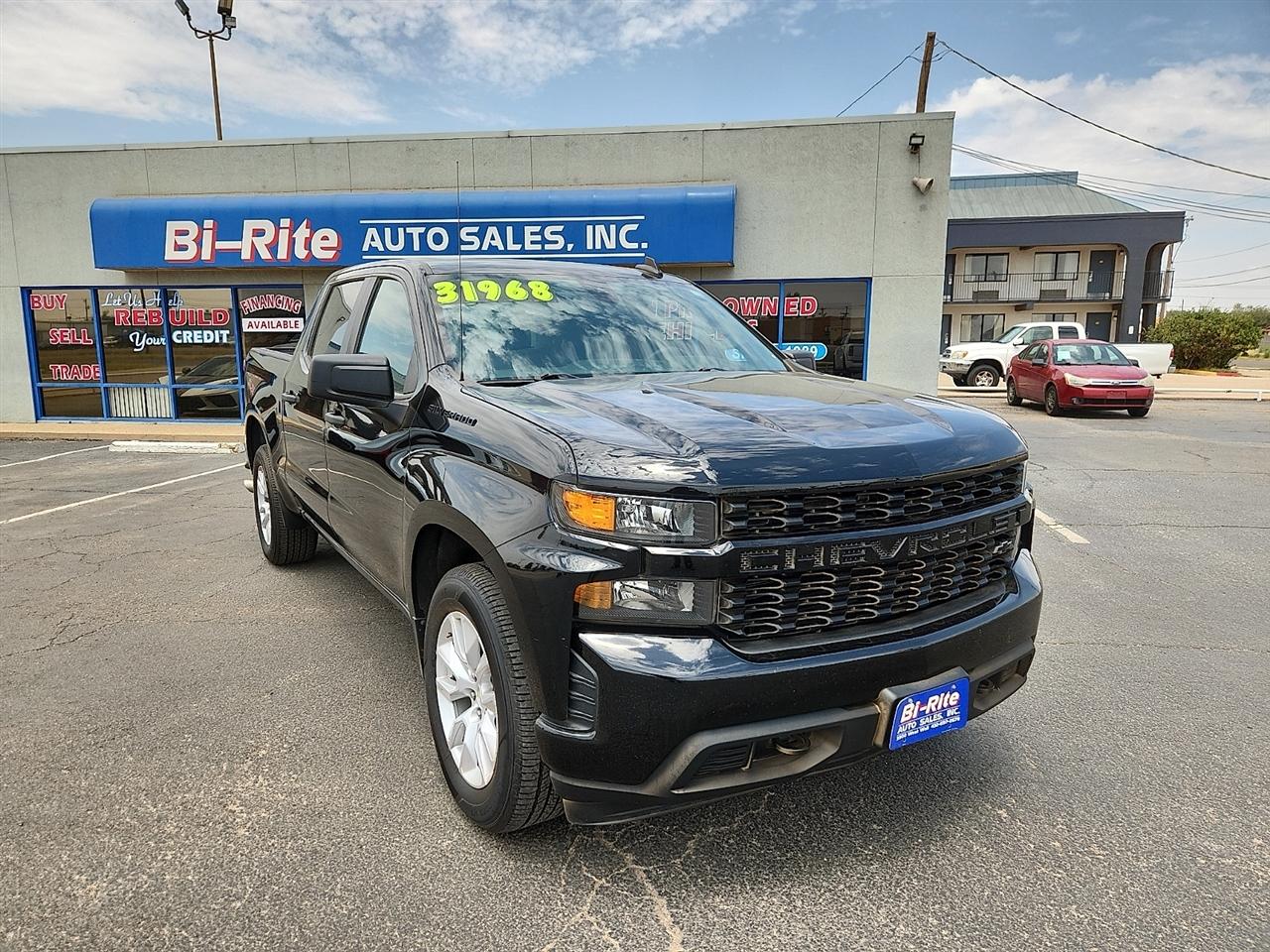 2022 Chevrolet Silverado 1500 Limited Custom Crew Cab Short Box 2WD