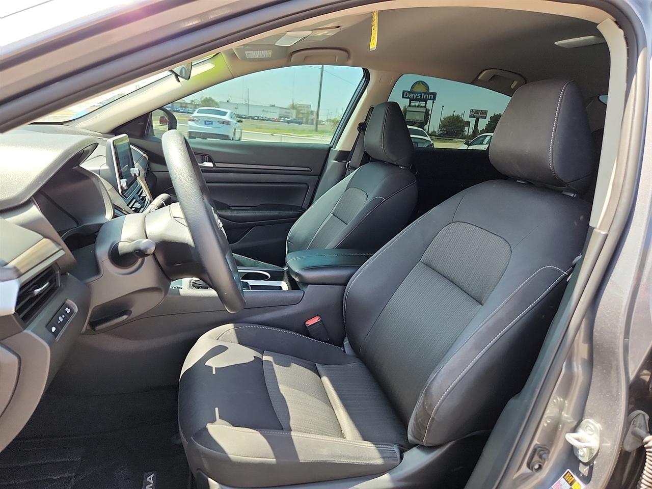 Nissan Altima 2.5 SV 2024