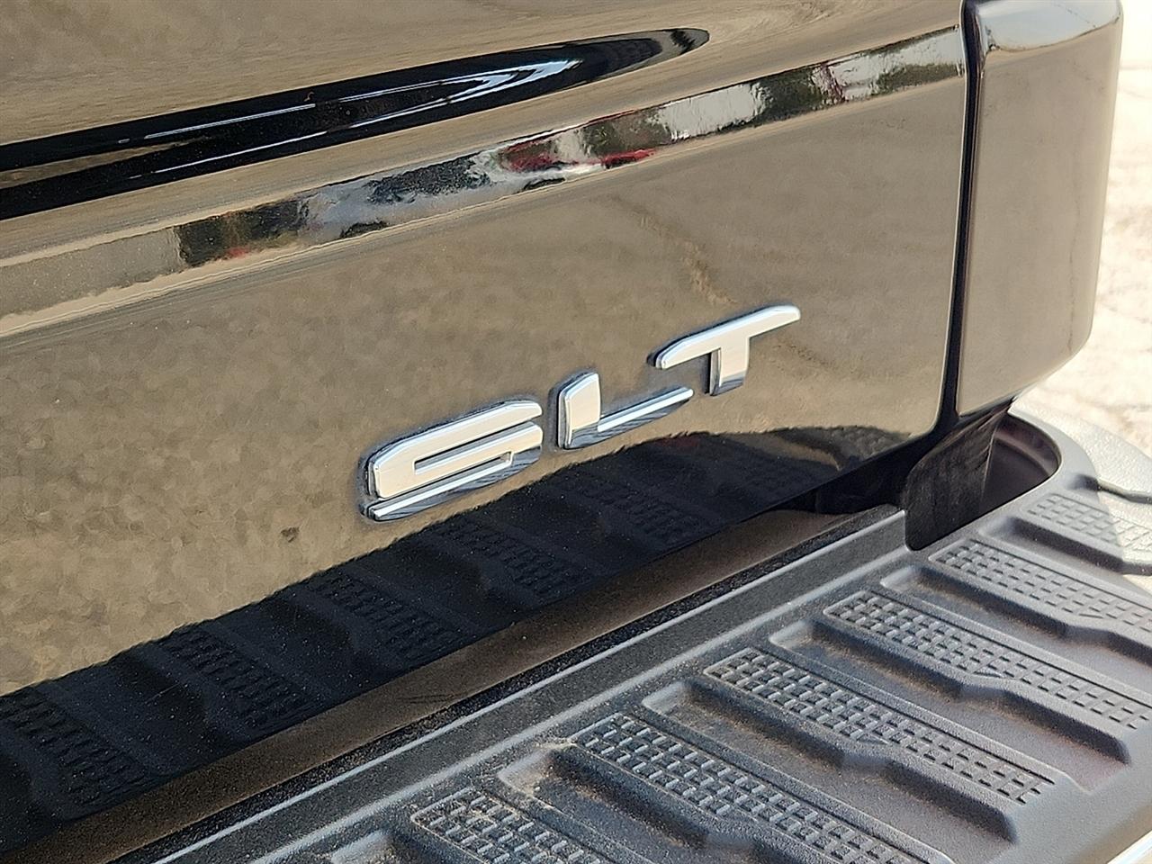 GMC Sierra 1500 SLT Crew Cab Short Box 2WD 2021