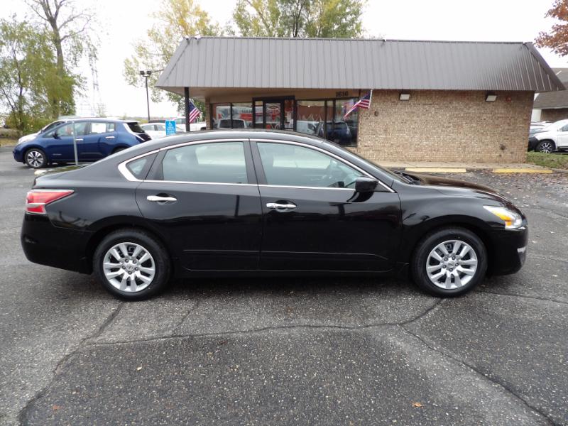 Nissan Altima 2.5 S 2015 Nissan Altima 2.5 S 2015