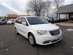 2014 Chrysler Town & Country 