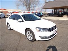 2015 Volkswagen Passat 