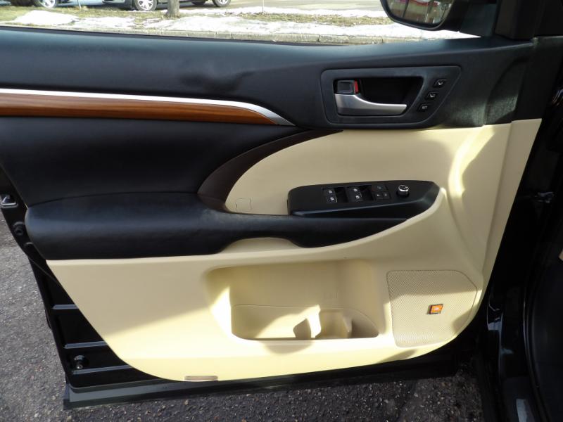 Toyota Highlander Hybrid Limited AWD 2017