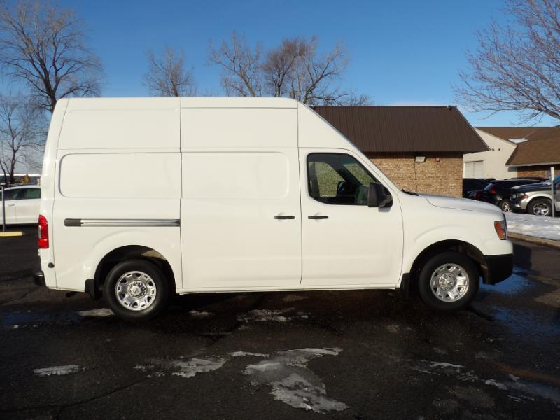 Nissan NV Cargo  2021