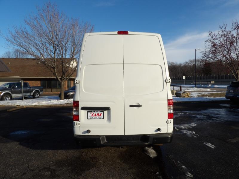 Nissan NV Cargo  2021