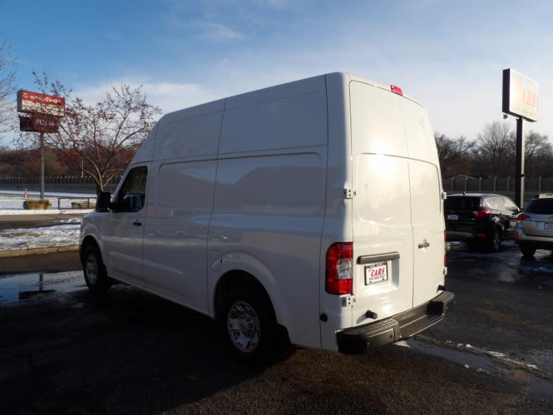Nissan NV Cargo  2021