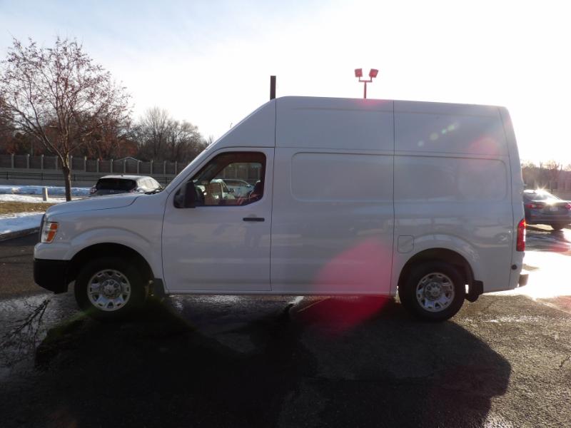 Nissan NV Cargo  2021