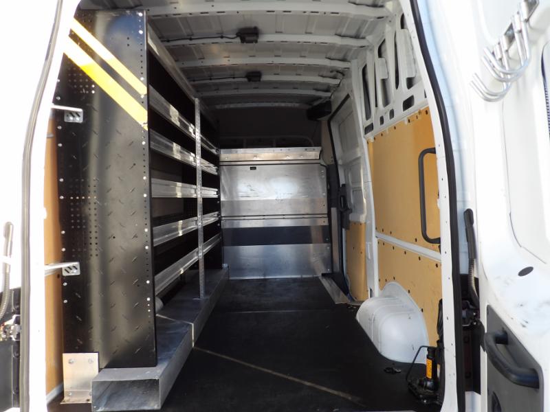 Nissan NV Cargo  2021