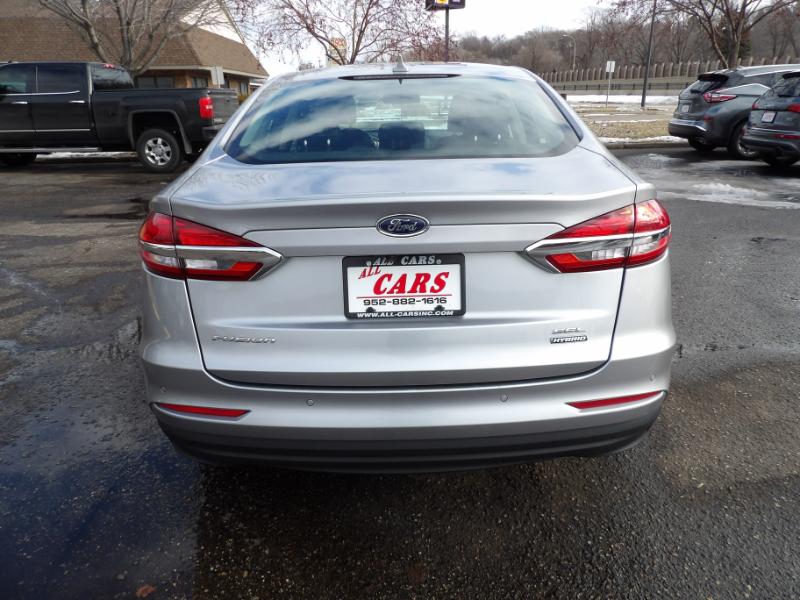Ford Fusion Hybrid SEL 2020