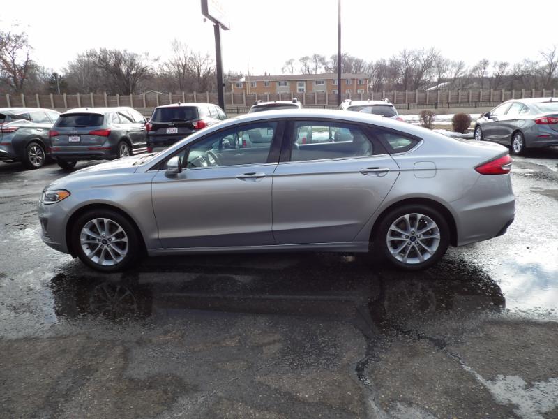 Ford Fusion Hybrid SEL 2020