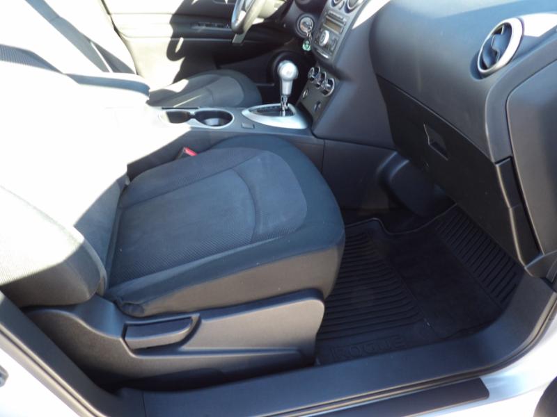 Nissan Rogue S AWD 2013