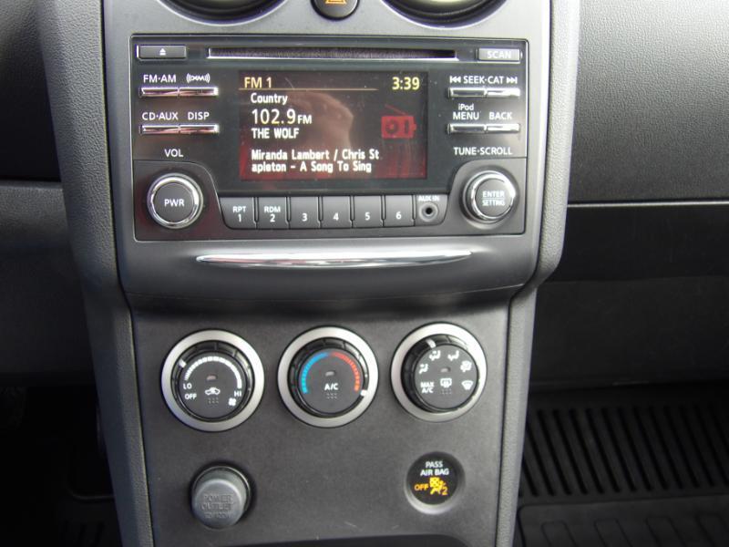 Nissan Rogue S AWD 2013