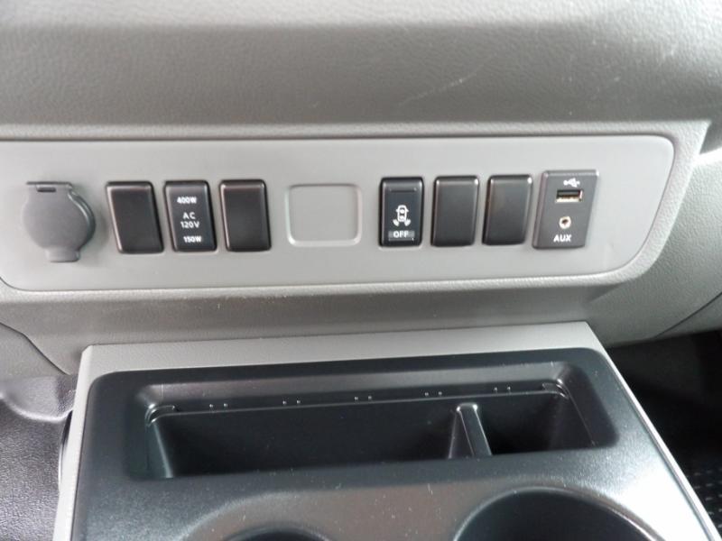 Nissan NV Cargo NV2500 HD High Roof V6 SL 2019