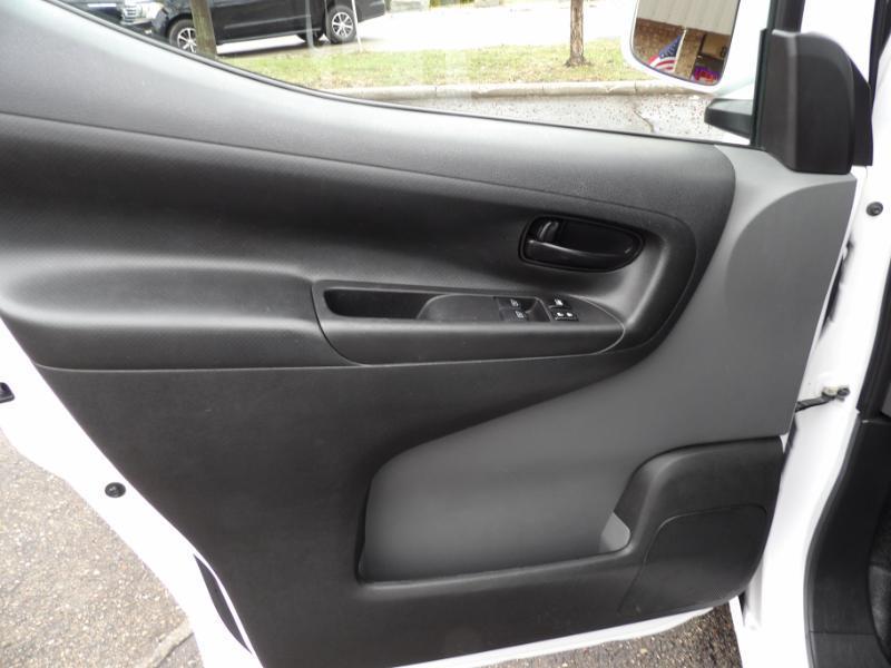 Nissan NV200 SV 2021